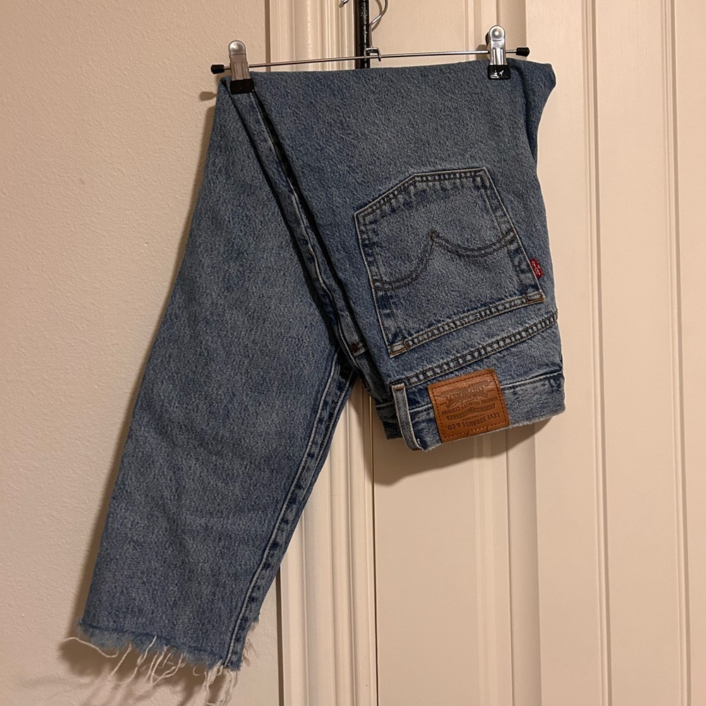 levi’s jeans, wedgie for size 29, never worn